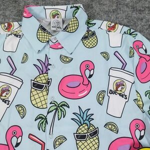 Buc-ees Shirt Mens Small Lightweight Button Up‎ Flamingo Pineapple Hawaiian